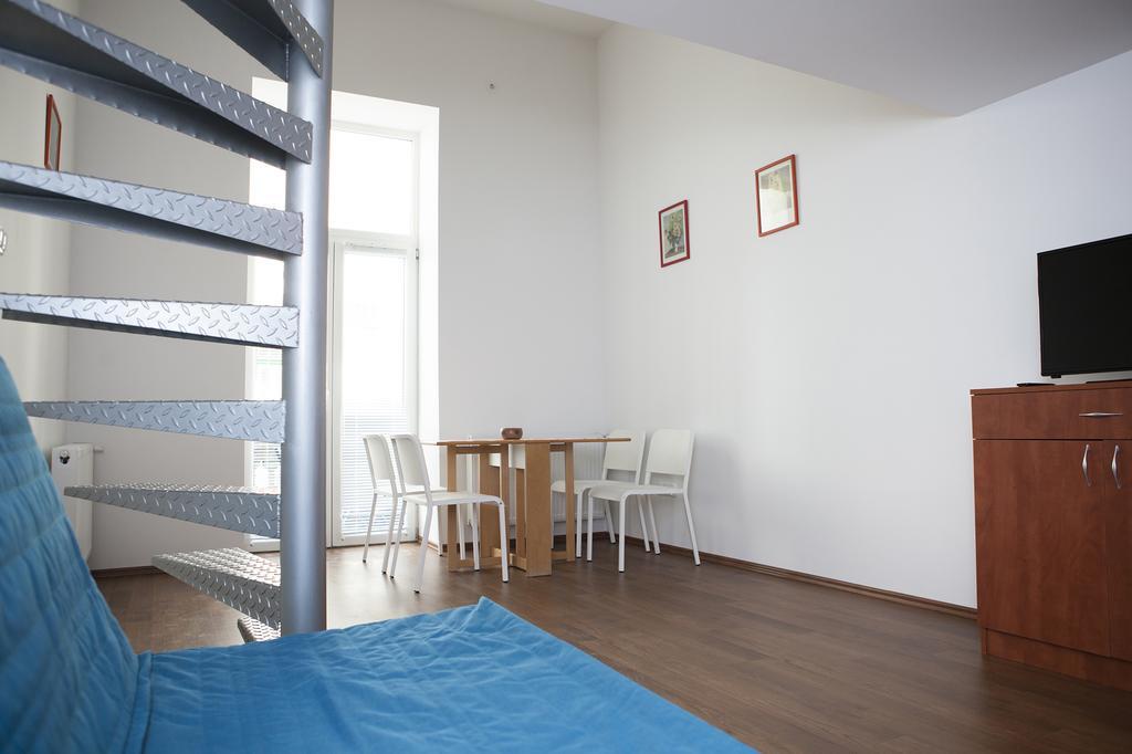 Cute Downtown Studios Budapest Esterno foto