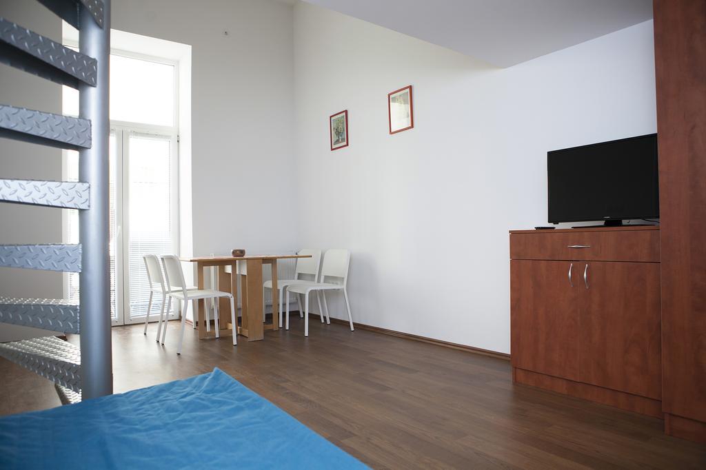 Cute Downtown Studios Budapest Esterno foto